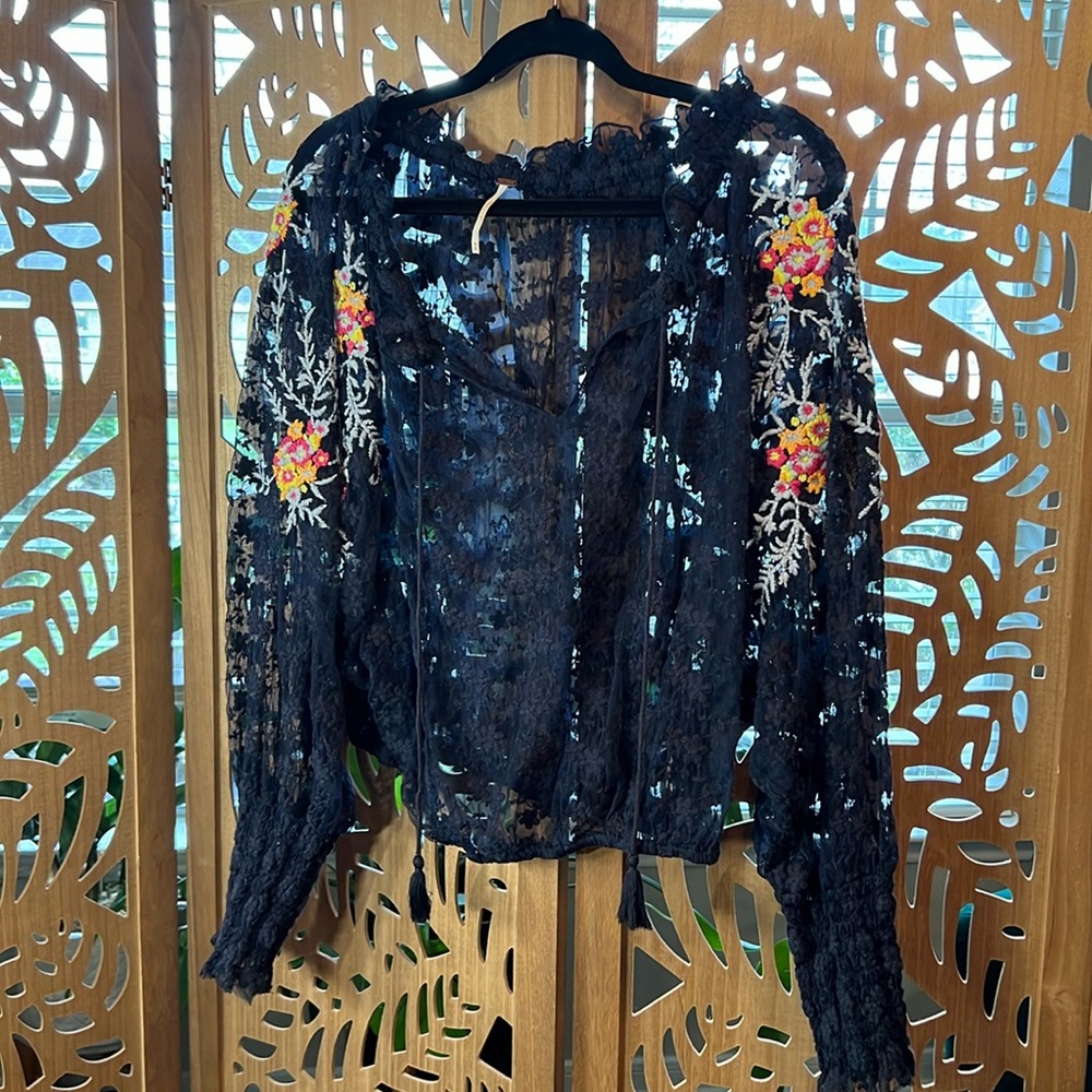FREE PEOPLE Blue floral sheer top